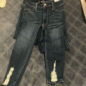 Ultra high rise Jean jeggings from hollister 1R
